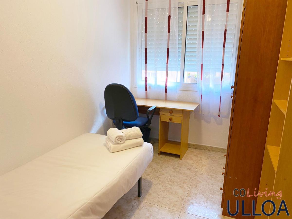 Готель Coliving Ulloa Реус Екстер'єр фото
