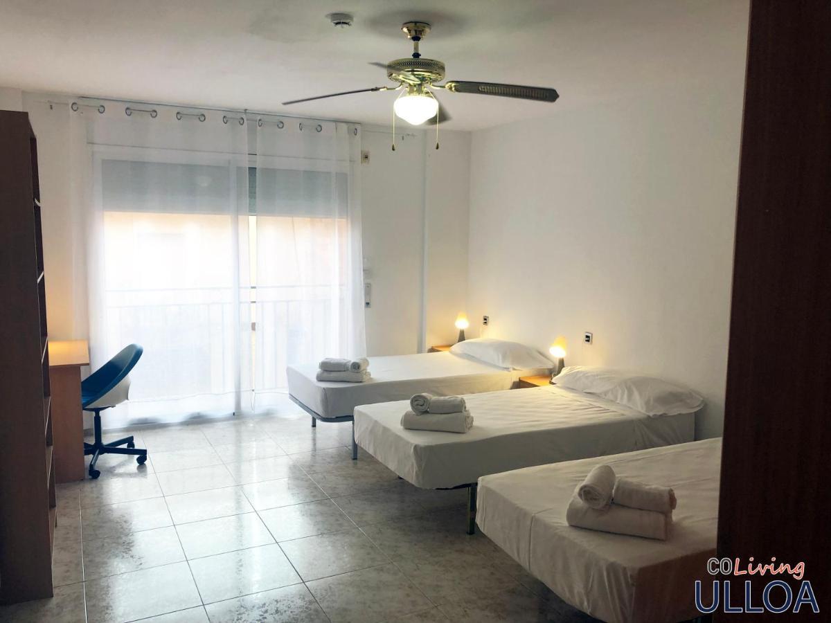 Готель Coliving Ulloa Реус Екстер'єр фото