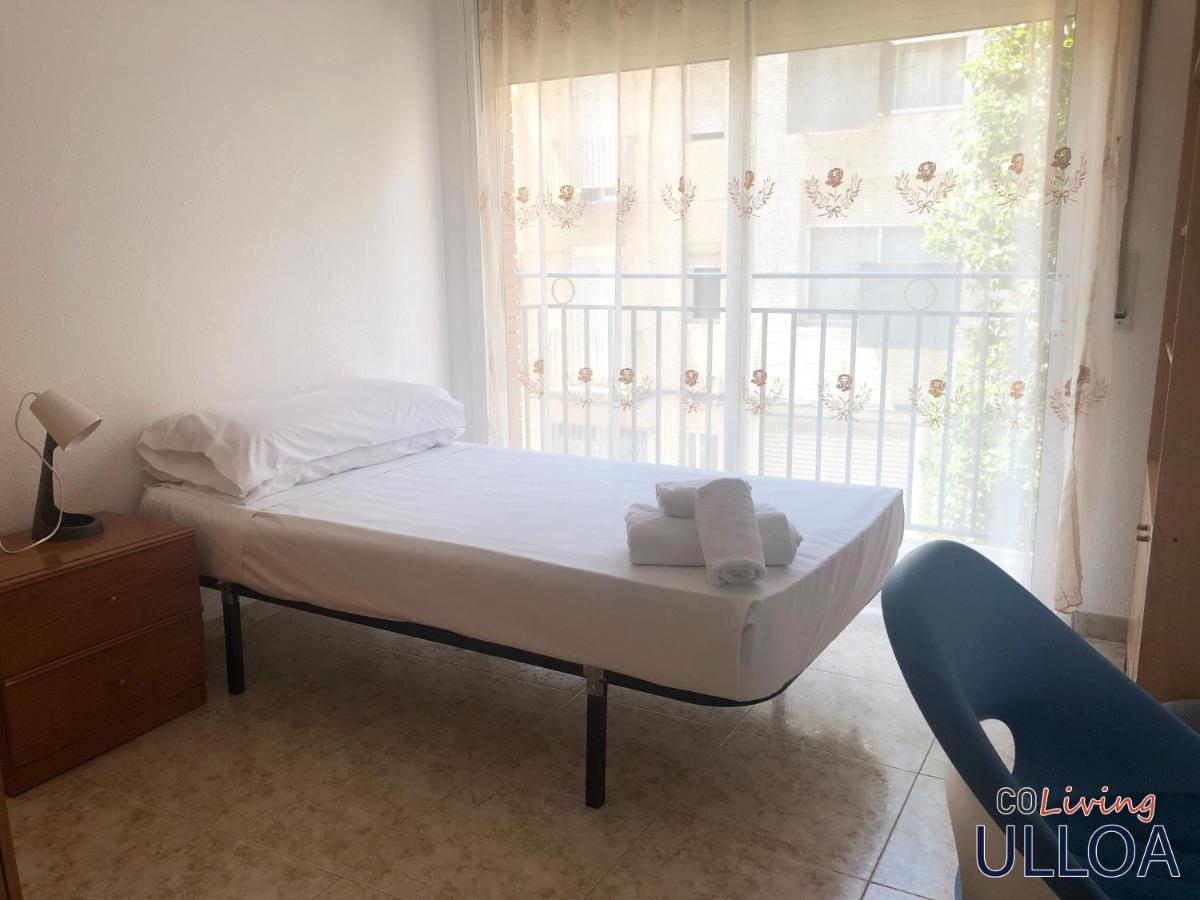 Готель Coliving Ulloa Реус Екстер'єр фото
