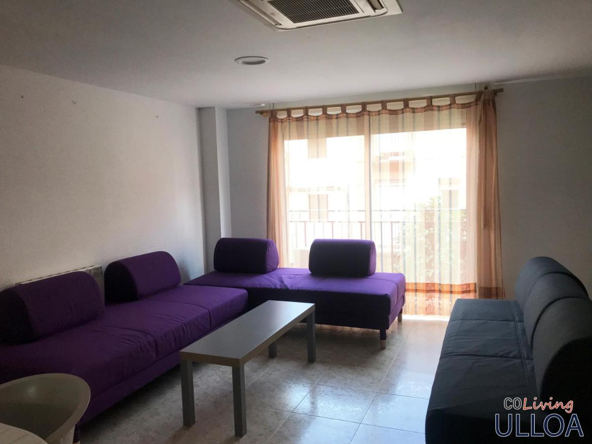Готель Coliving Ulloa Реус Екстер'єр фото
